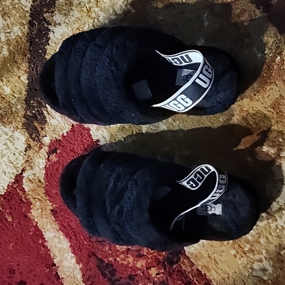 Shoes - Picture 3 of 3